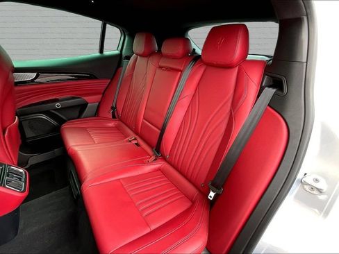 Used 2023 Maserati Grecale Modena AWD/4WD image 21