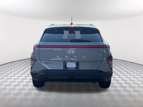 Used 2025 Hyundai Kona SEL FWD image 6
