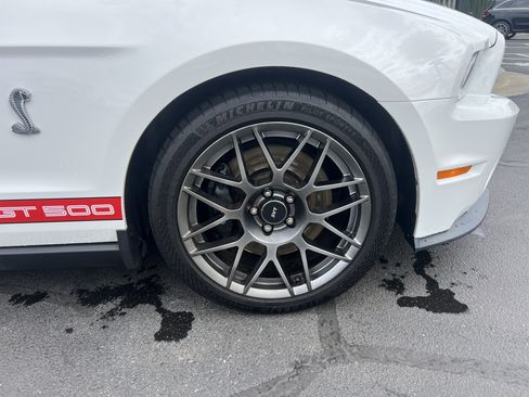 Used 2011 Ford Mustang Shelby GT500 w/ SVT Performance Pkg image 13