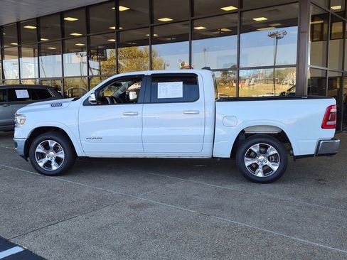Used 2022 RAM 1500 Laramie AWD/4WD image 2