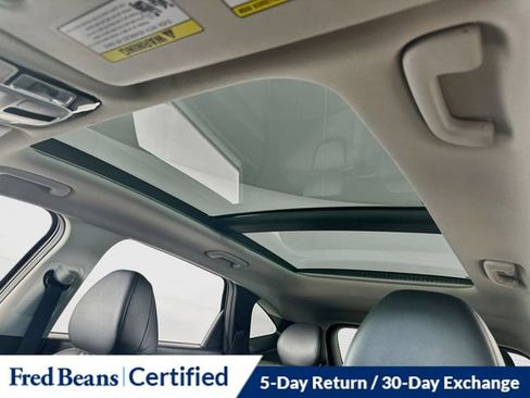 Certified 2025 Hyundai Tucson Limited AWD/4WD image 4