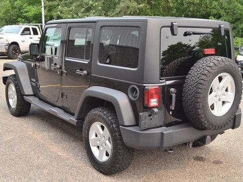 Used 2017 Jeep Wrangler Unlimited Sport w/ Quick Order Package 24S AWD/4WD image 6