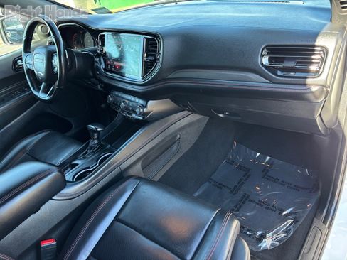 Used 2024 Dodge Durango GT image 11