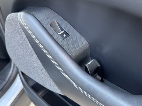 Used 2025 Ford Mustang Mach-E Premium image 47