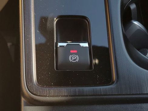 New 2026 Subaru Outback Premium image 32