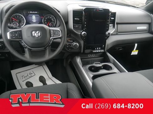 New 2026 RAM 1500 4x4 Crew Cab image 44