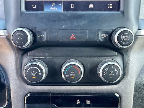 Used 2022 RAM 1500 Big Horn AWD/4WD image 15