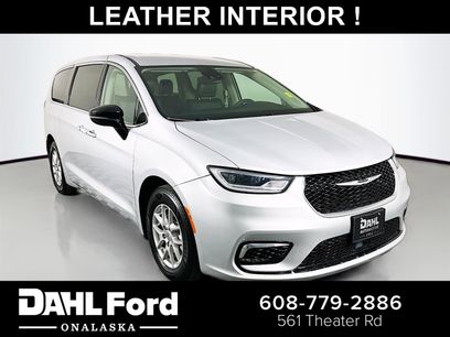 Used 2024 Chrysler Pacifica Touring-L