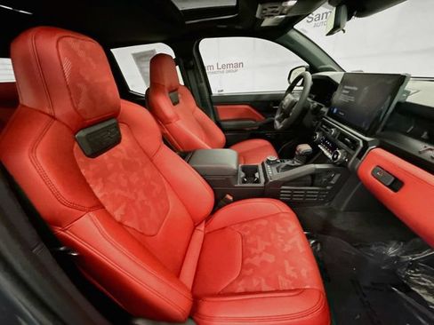 Used 2025 Toyota Tacoma TRD Pro AWD/4WD image 28