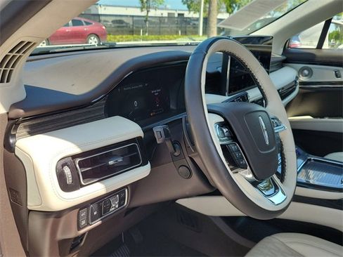 Certified 2023 Lincoln Nautilus Black Label w/ Class II Trailer Tow Package image 9