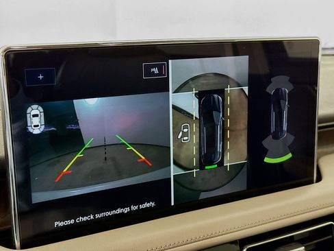 Used 2021 Lincoln Nautilus Reserve w/ Equipment Group 201A image 16