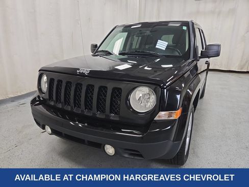 Used 2014 Jeep Patriot Latitude w/ Sun/Sound Group AWD/4WD image 39