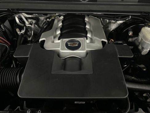 Used 2018 Cadillac Escalade ESV Premium Luxury RWD image 7