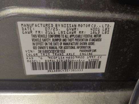Used 2025 Nissan Sentra SV FWD image 33