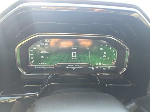 Used 2025 GMC Sierra 1500 SLT AWD/4WD image 19
