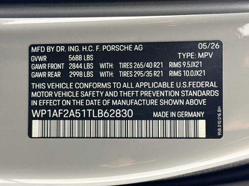 New 2026 Porsche Macan GTS AWD/4WD image 33