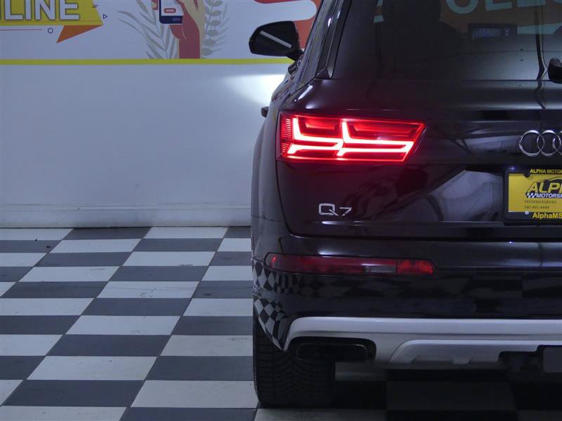 Used 2018 Audi Q7 3.0T Premium Plus w/ Premium Plus Package AWD/4WD image 36