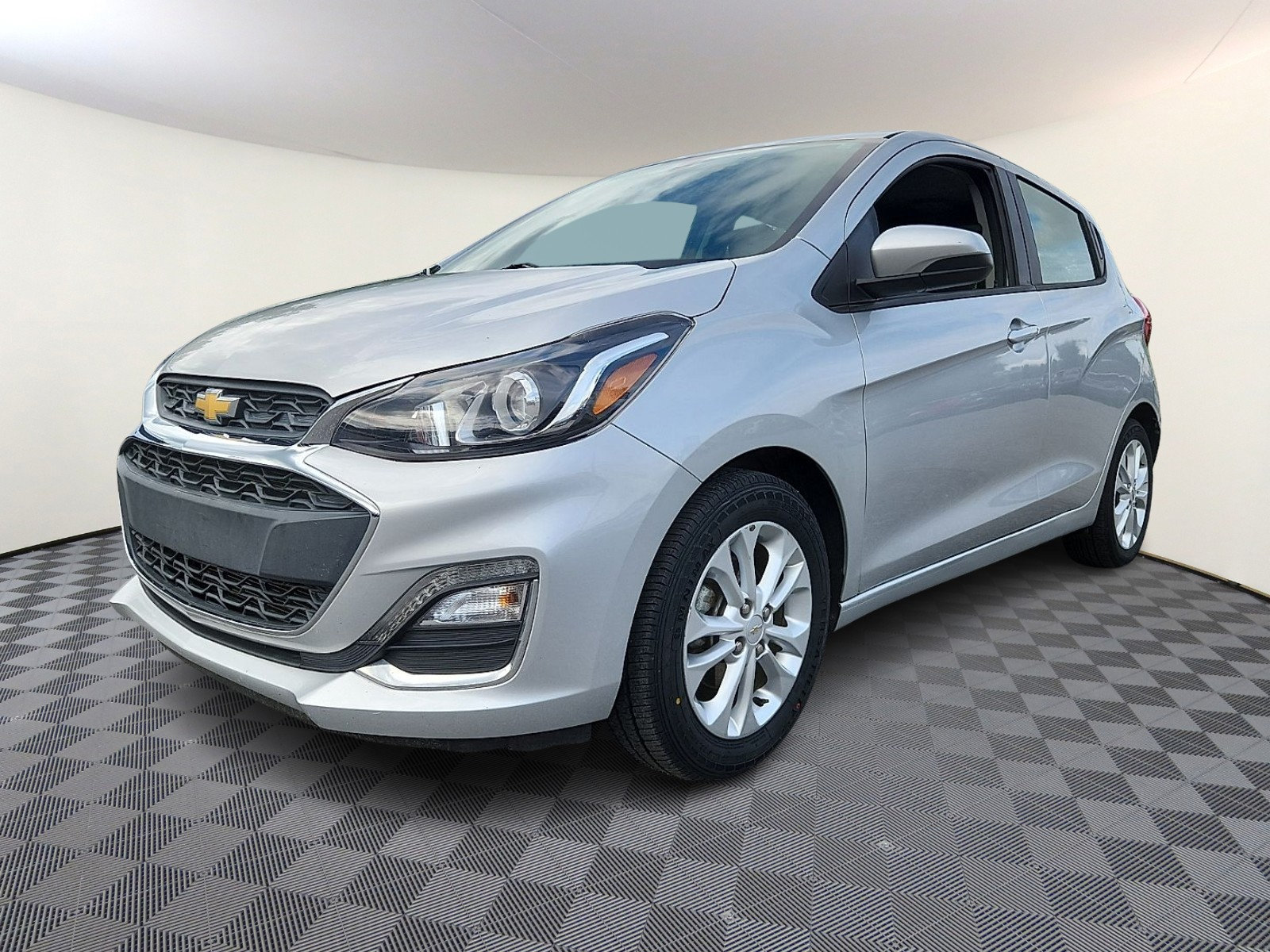 Used 2022 Chevrolet Spark LT FWD image 3