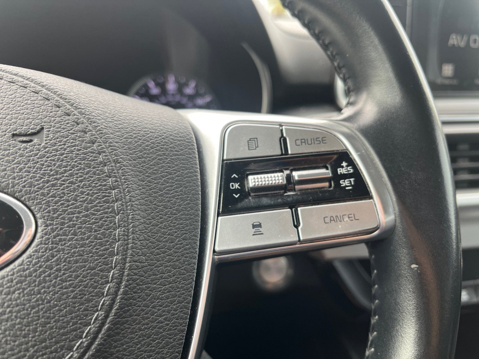 Used 2020 Kia Telluride LX FWD image 21