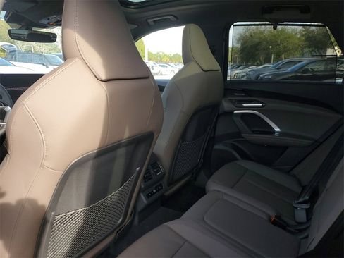 New 2025 Audi Q5 Prestige image 25