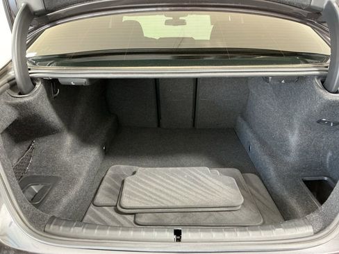 Certified 2022 BMW 530i w/ Executive Package image 32