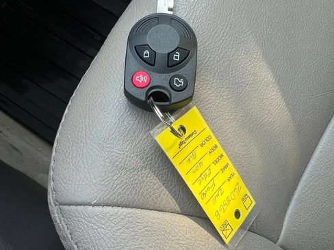 Used 2011 Ford Edge SEL w/ 202A Rapid Spec Order Code AWD/4WD image 30