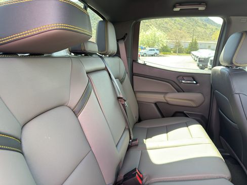 New 2026 Chevrolet Colorado ZR2 w/ Technology Package image 13