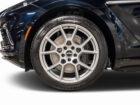 Used 2021 Aston Martin DBX image 16