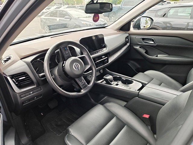 Used 2021 Nissan Rogue SL w/ Premium Package FWD image 16