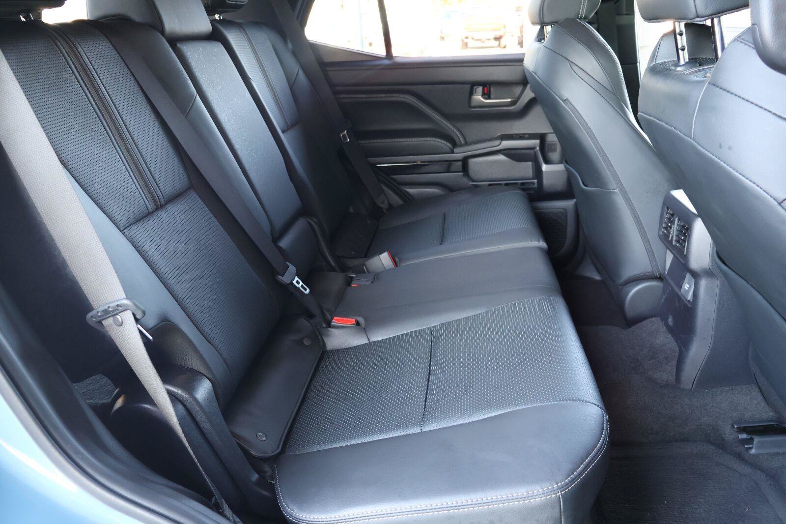 Certified 2025 Toyota 4Runner Limited AWD/4WD image 18