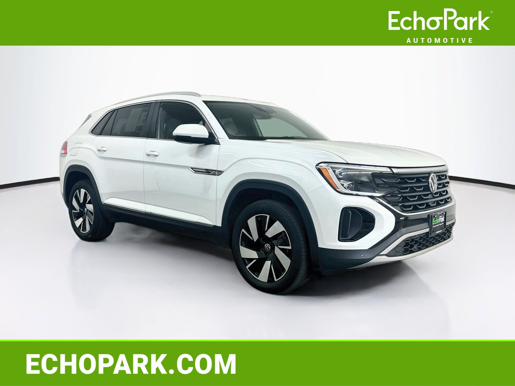 Used 2025 Volkswagen Atlas Cross Sport SEL AWD/4WD image 1