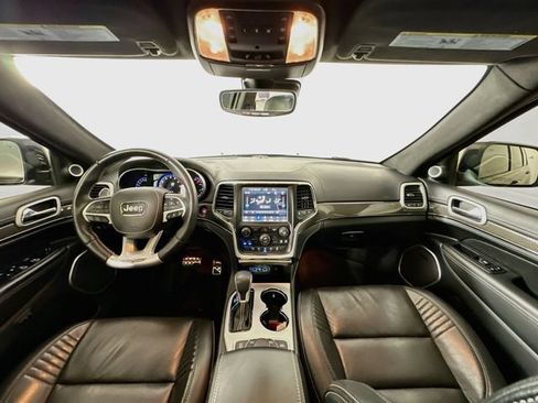 Used 2018 Jeep Grand Cherokee Trackhawk AWD/4WD image 3