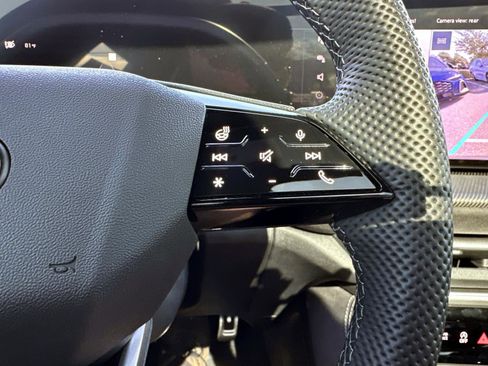 Used 2025 Audi SQ5 Premium Plus image 31