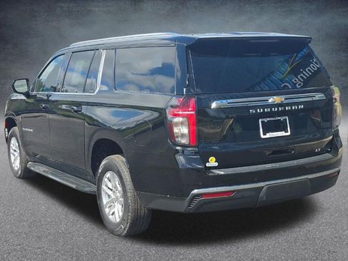 Used 2024 Chevrolet Suburban LT AWD/4WD image 3