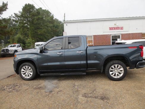 Used 2019 Chevrolet Silverado 1500 Custom w/ Custom Value Package image 16