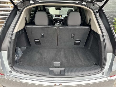 Used 2024 Acura MDX SH-AWD image 6