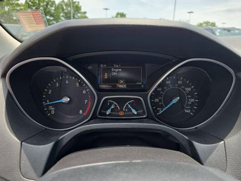 Used 2015 Ford Focus SE w/ Equipment Group 201A FWD image 19