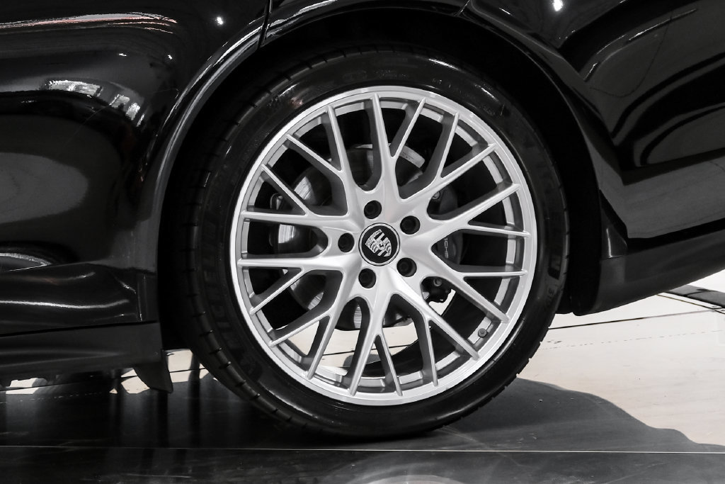 Used 2022 Porsche Panamera 4 AWD/4WD image 64