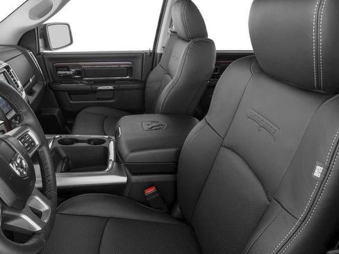 Used 2017 RAM 1500 Laramie w/ Convenience Group image 9