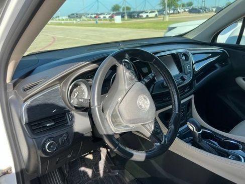 Used 2018 Buick Envision Essence w/ LPO, Cargo Package FWD image 5