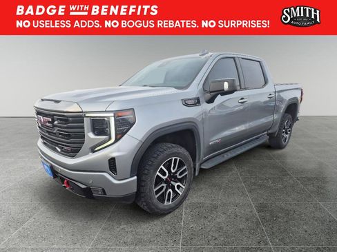 Used 2023 GMC Sierra 1500 AT4 w/ AT4 Premium Package AWD/4WD image 8