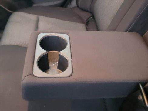 Certified 2025 Nissan Rogue SV image 26