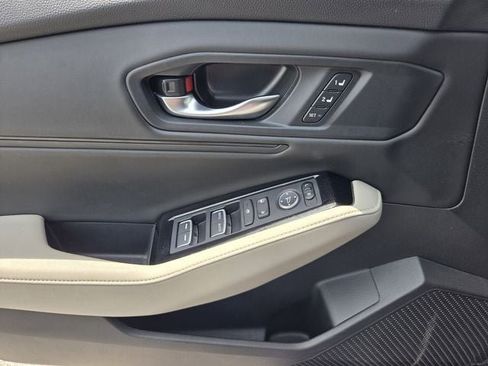 Used 2025 Honda Accord Touring image 28