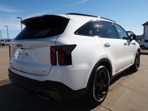 New 2026 Kia Sorento SX Prestige image 4