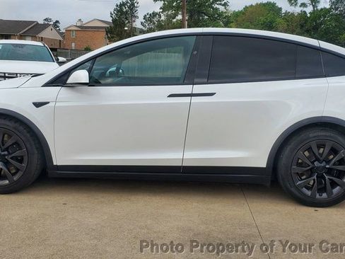 Used 2022 Tesla Model X image 21