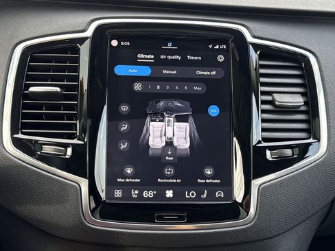 Certified 2024 Volvo XC90 T8 Plus w/ Protection Package Premier AWD/4WD image 21