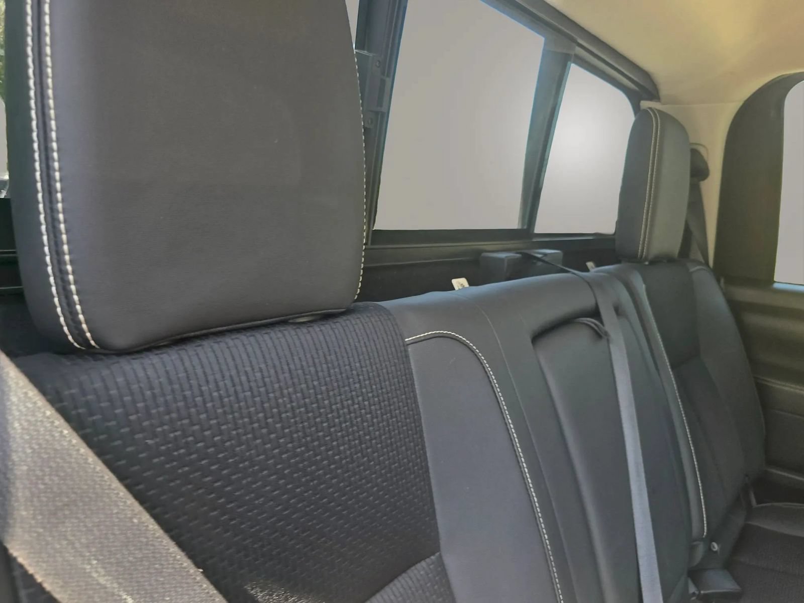 Used 2019 Nissan Titan PRO-4X AWD/4WD image 34