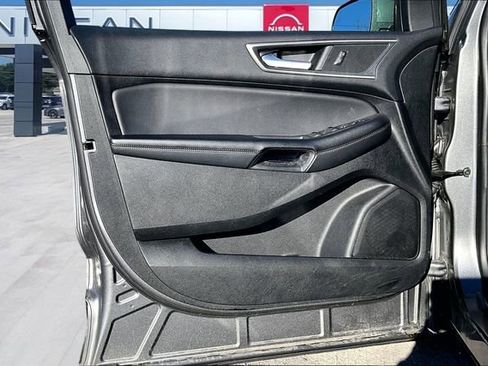 Used 2024 Ford Edge SEL image 17