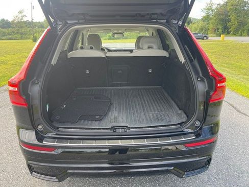 Used 2024 Volvo XC60 B5 Plus w/ Protection Package Premier AWD/4WD image 18
