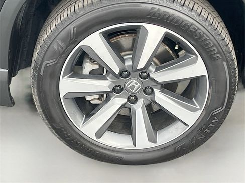 Used 2025 Honda Pilot Elite image 34